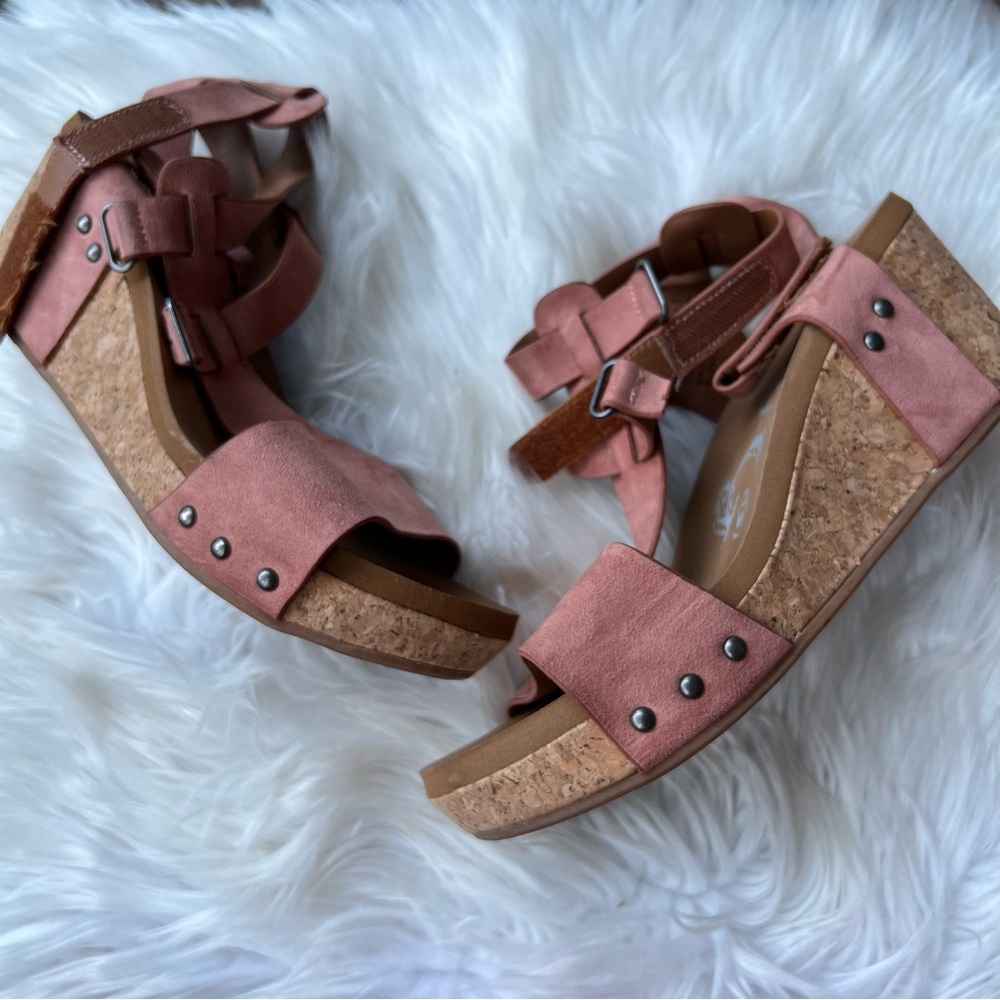 Very G Tan and Pale Pink Open Toe Ankle Strap Wedge Sandals Heels